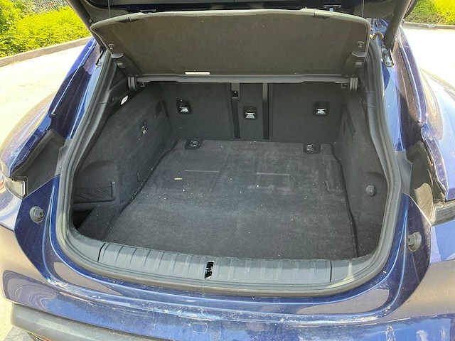 Porsche taycan personenauto - afbeelding 12 van  14