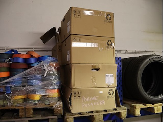 Porsche velg aluminium - afbeelding 1 van  7