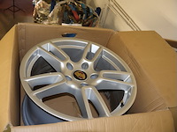 Porsche velg aluminium - afbeelding 4 van  7