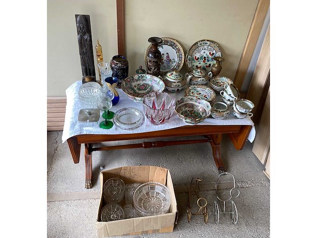 Porselein - chinees porselein - afbeelding 1 van  7