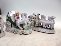 Porseleinen beeldjes paard/koets (x10) - afbeelding 5 van  7