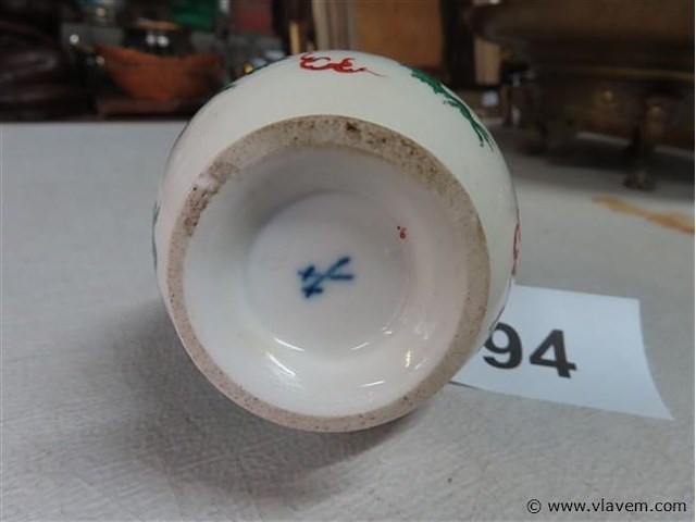 Porseleinen meissen vaasje - afbeelding 5 van  5