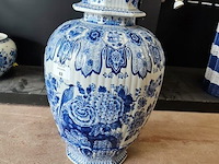 Porseleinen pot met deksel delft hoogte 85cm - afbeelding 2 van  7