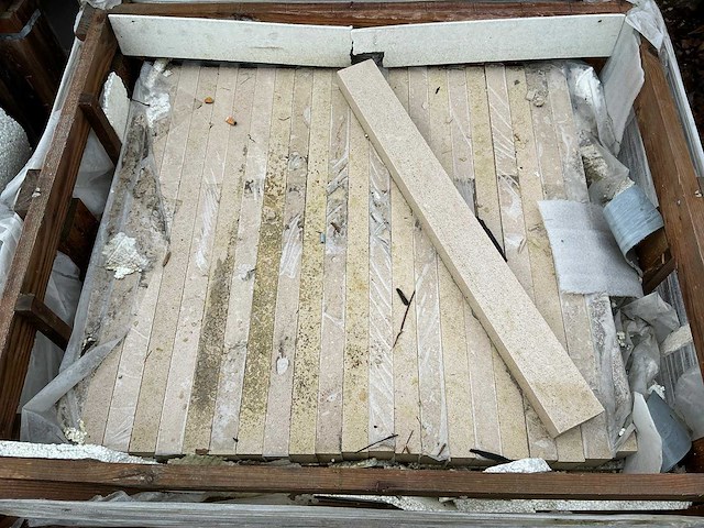 Portugese kalksteen (672x) - afbeelding 3 van  4