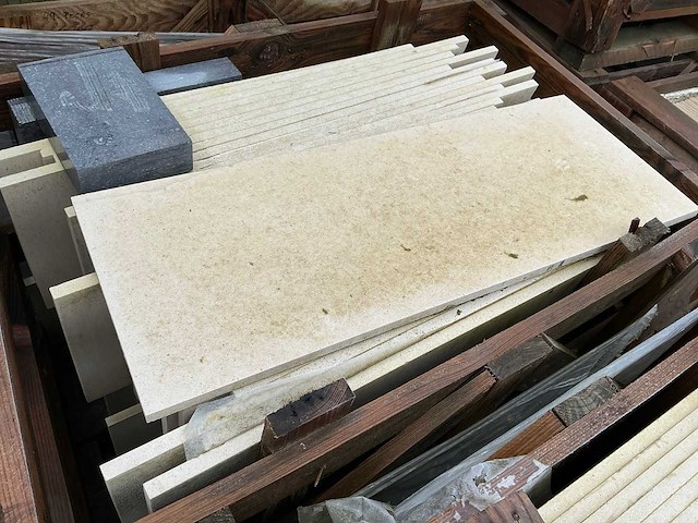 Portugese kalksteen fatima (210x) - afbeelding 5 van  6