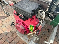 Posch hydro-combi 15 houtklover op aanhangwagen met honda 20 pk v-twin benzinemotor - afbeelding 20 van  23