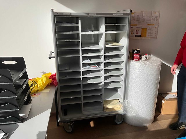 Postdistributiewagen - afbeelding 1 van  4