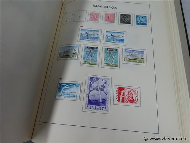 Postzegelboeken 2 stuks, deels gevuld - afbeelding 5 van  8