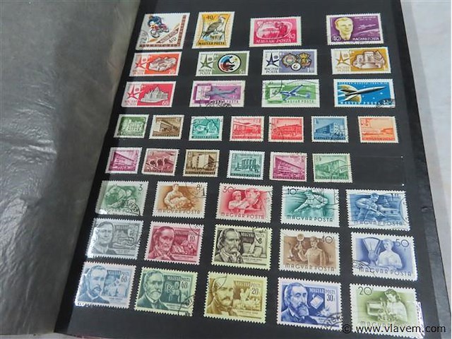 Postzegelboeken 2 stuks, deels gevuld - afbeelding 6 van  8