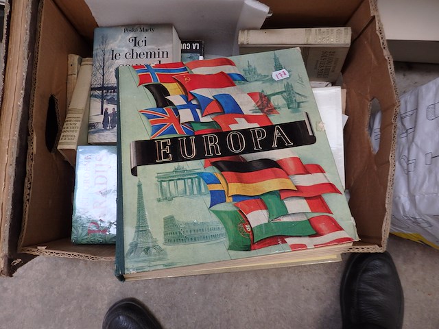 Postzegels + boeken - afbeelding 1 van  3