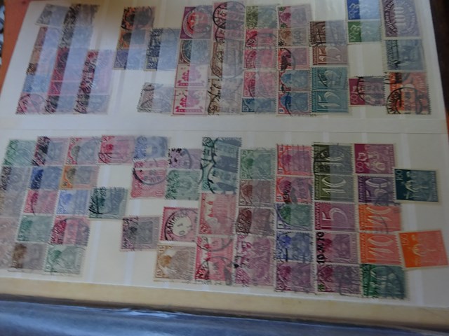 Postzegels reich en duitsland in 3 boeken - afbeelding 1 van  10