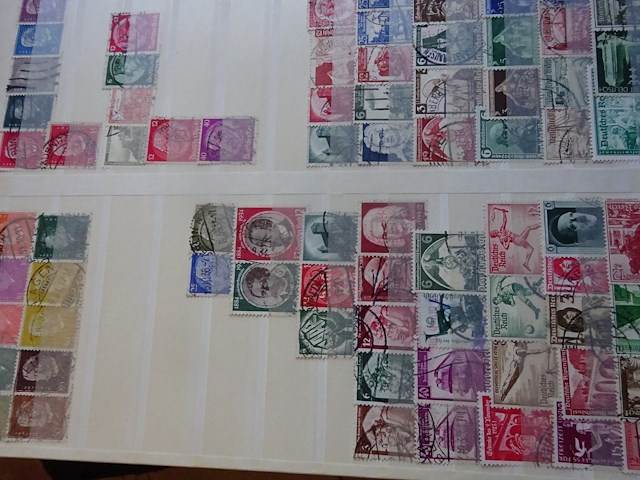 Postzegels reich en duitsland in 3 boeken - afbeelding 4 van  10