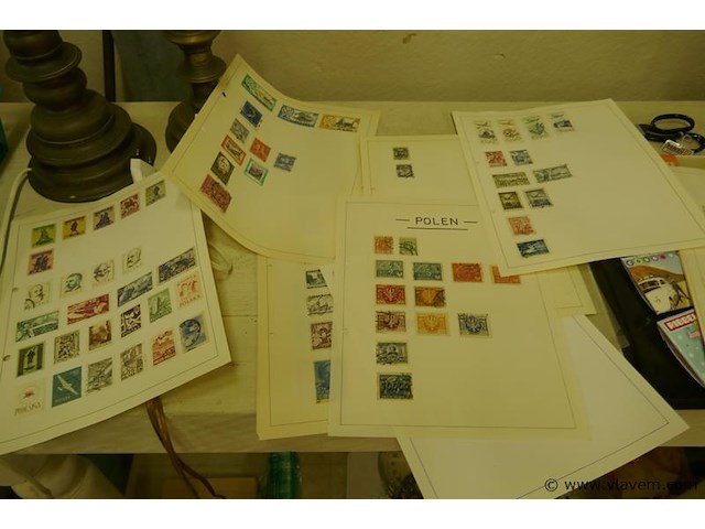 Postzegels - afbeelding 2 van  2