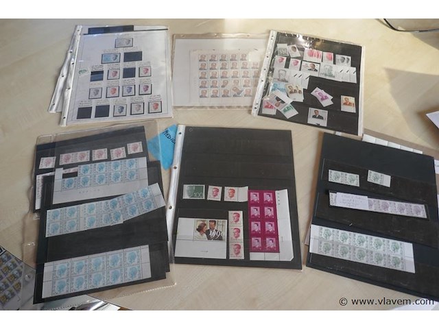 Postzegels - afbeelding 2 van  5