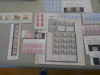 Postzegels - afbeelding 1 van  3