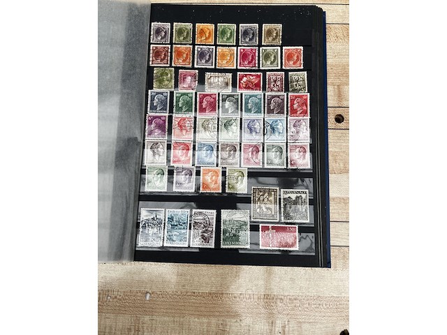 Postzegelverzameling - afbeelding 3 van  43