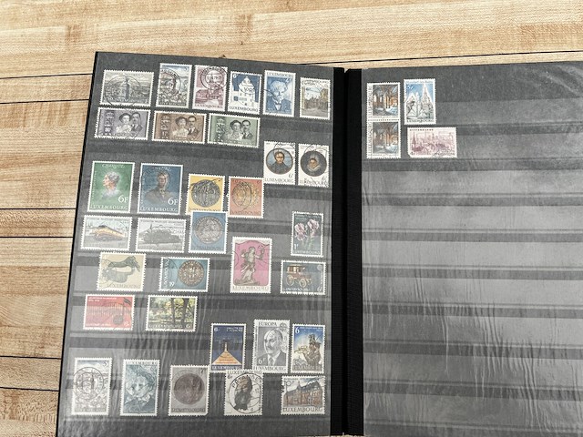 Postzegelverzameling - afbeelding 4 van  43
