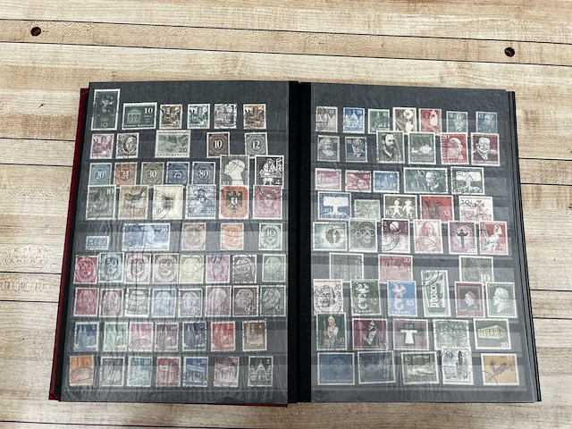 Postzegelverzameling - afbeelding 25 van  43