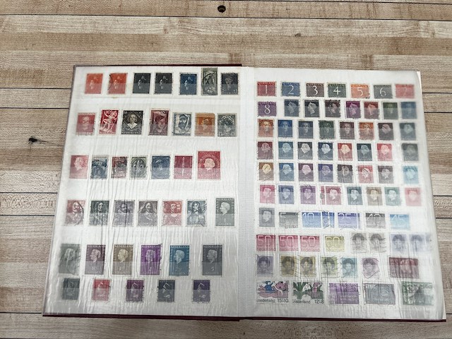Postzegelverzameling - afbeelding 10 van  51