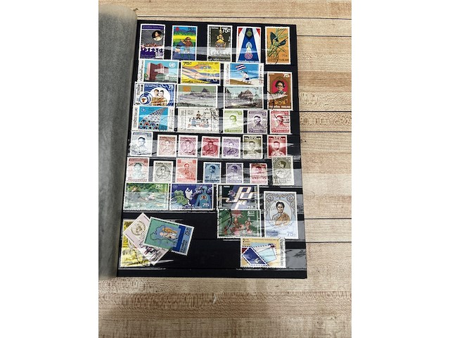 Postzegelverzameling - afbeelding 12 van  51