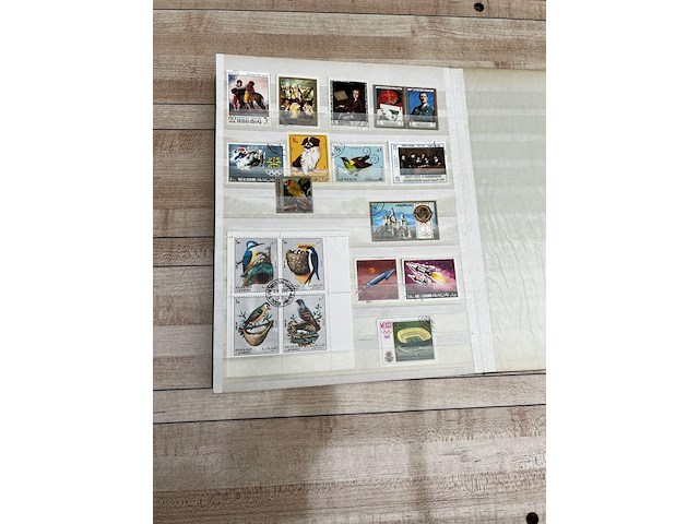 Postzegelverzameling - afbeelding 30 van  51