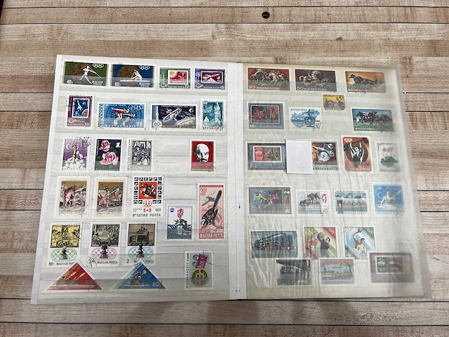 Postzegelverzameling - afbeelding 35 van  51
