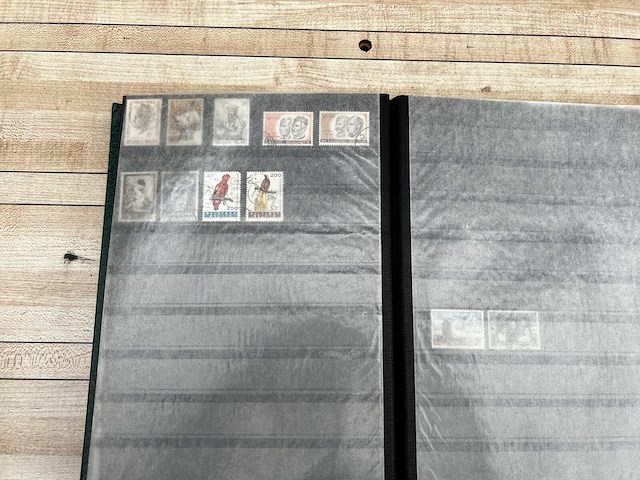 Postzegelverzameling - afbeelding 13 van  36