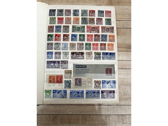 Postzegelverzameling - afbeelding 12 van  36