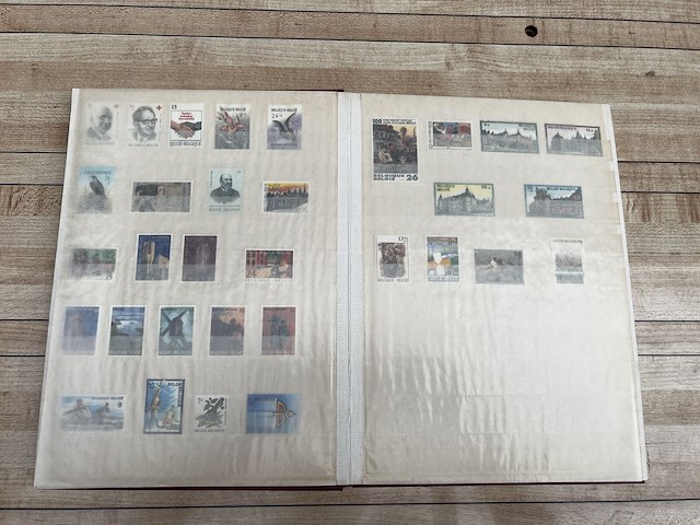 Postzegelverzameling - afbeelding 25 van  36