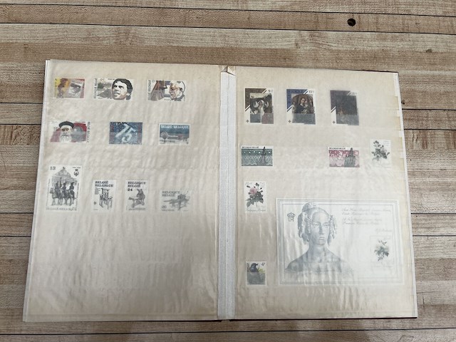 Postzegelverzameling - afbeelding 27 van  36