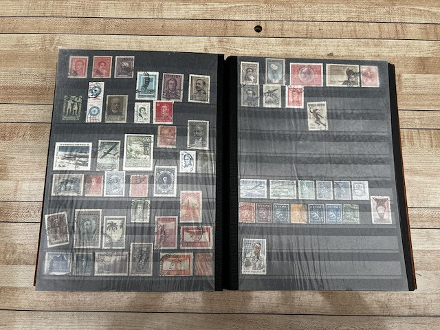 Postzegelverzameling - afbeelding 13 van  49