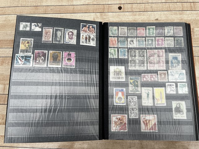 Postzegelverzameling - afbeelding 15 van  49