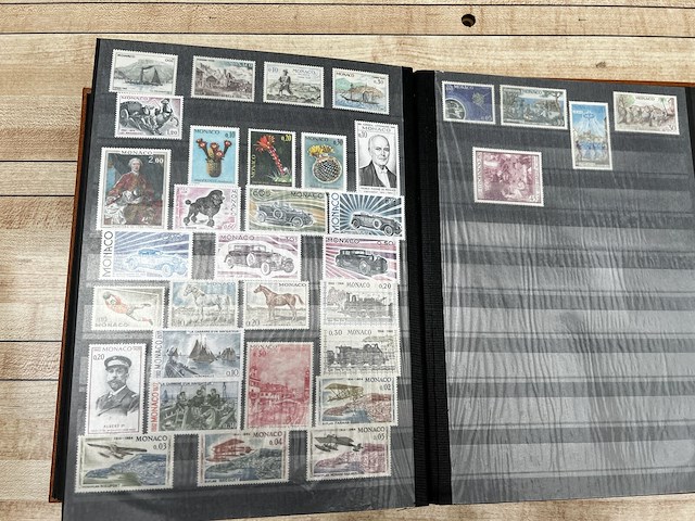 Postzegelverzameling - afbeelding 28 van  49