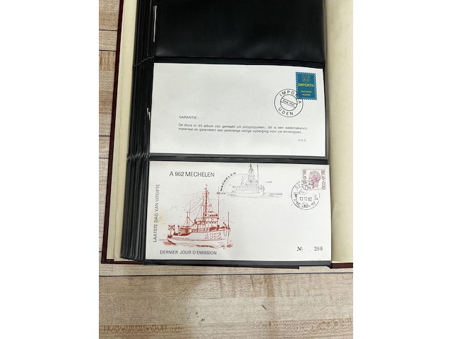 Postzegelverzameling - afbeelding 9 van  17