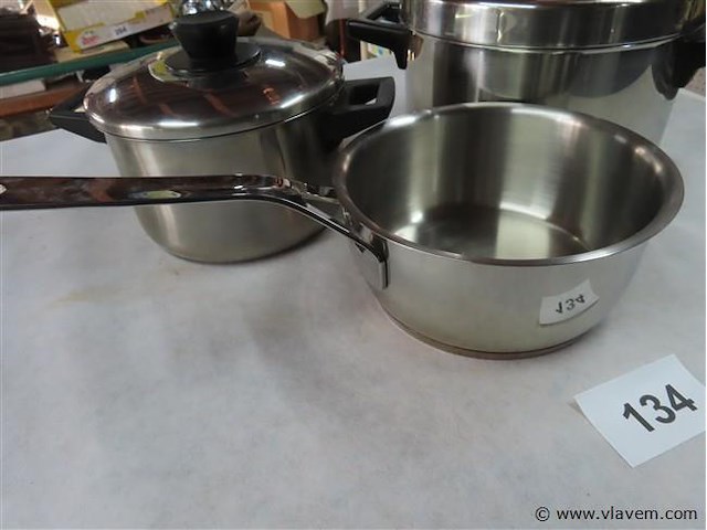 Potten en steelpan - afbeelding 3 van  3