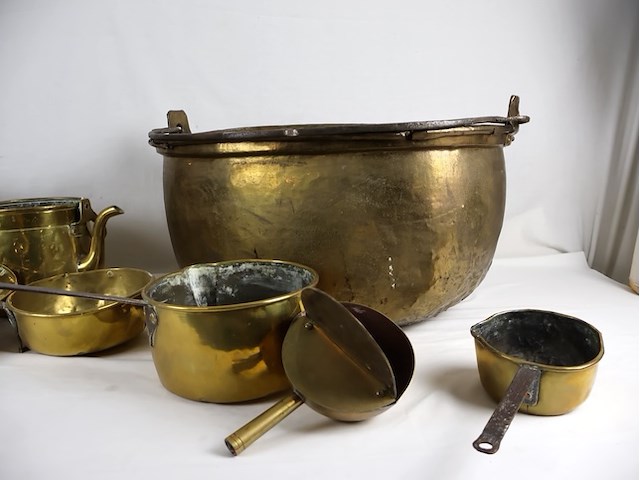 Potten geel koper (plm 6) - afbeelding 4 van  9