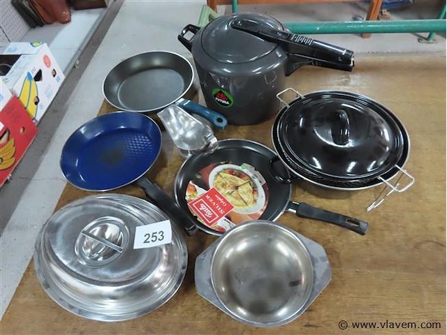 Potten, pannen en inox - afbeelding 1 van  4