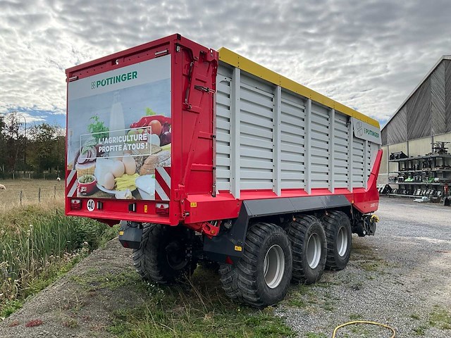 Pottinger jumbo 7470 laadwagen - afbeelding 32 van  37