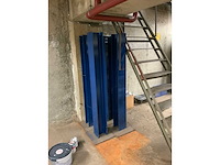 Poutrel op voet - afbeelding 1 van  1