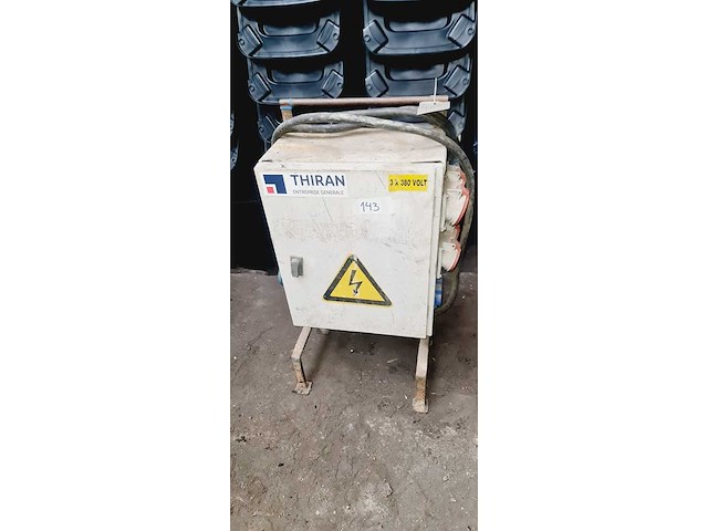 Power distributor 3x380 volt - afbeelding 1 van  7