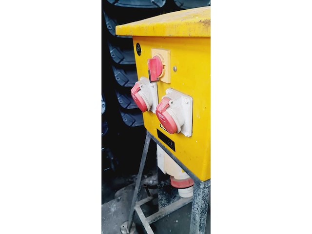 Power distributor - afbeelding 4 van  7