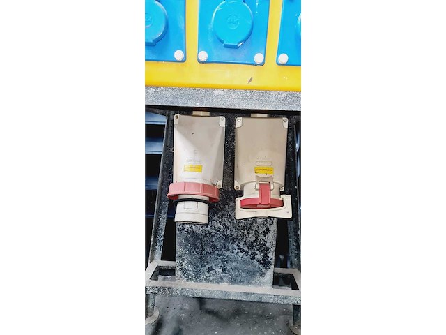 Power distributor - afbeelding 7 van  7