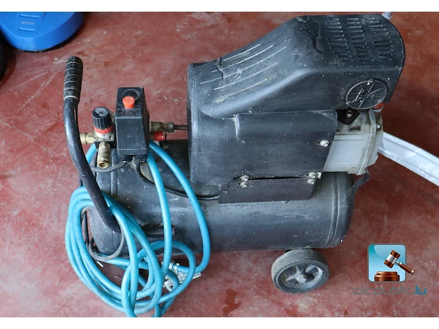 Power plus-compressor met toebehoren - afbeelding 7 van  12