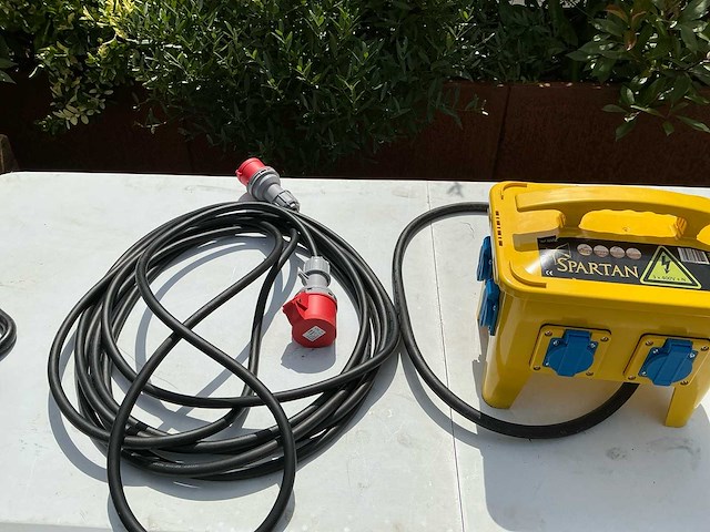Power supplie en kabel 10 meter - afbeelding 6 van  8
