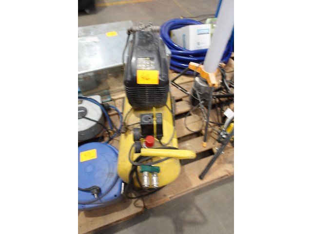 Powerplus compressor - afbeelding 3 van  7