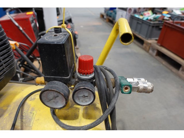 Powerplus compressor - afbeelding 5 van  7
