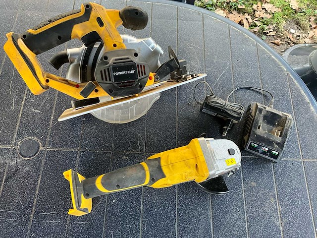 Powerplus (haakse) cirkelzaag en haakse slijper (2x) - afbeelding 1 van  6