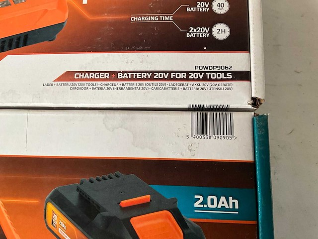 Powerplus lader met accu 20v (2x) - afbeelding 3 van  5