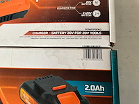 Powerplus lader met accu 20v (2x) - afbeelding 3 van  5