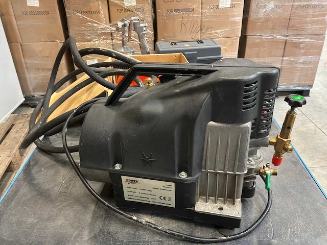 Powerplus pow 548 luchtcompressor met toebehoren - afbeelding 5 van  11